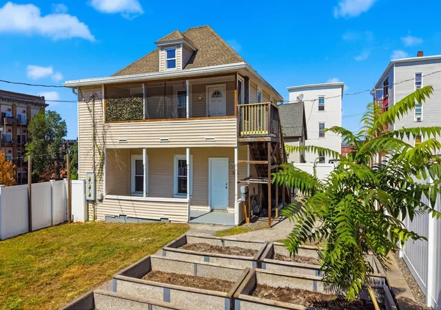 Photo 3 of Multi family home for sale at 538 Somerville St, Manchester, NH 03103 | MLS# 5109301 | Listing updated on 2026-09-11