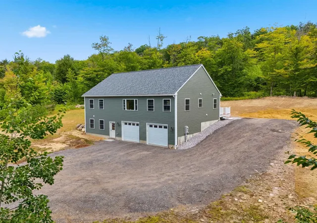 Photo 1 of Single family home for sale at 157 Kenney Rd, Loudon, NH 03307 | MLS# 5109303 | Listing updated on 2026-09-17