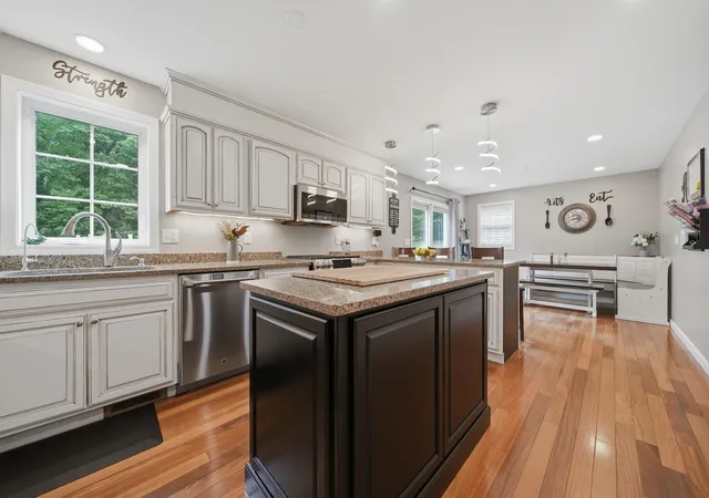 Photo 3 of Sale Pending at 6 Greystone Ter, Hooksett, NH 03106 | MLS# 5109320 | Listing updated on 2026-09-14