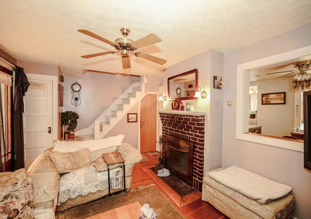 Photo 4 of House for sale at 23-25 Grand Ave, Nashua, NH 03060 | MLS# 5109322 | Listing updated on 2026-09-22