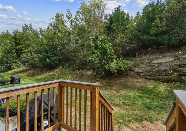 Photo 4 of Sale Pending at 9 Tammy Ct #A, Hudson, NH 03051 | MLS# 5109331 | Listing updated on 2026-09-13