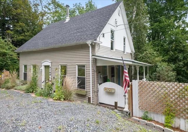 Photo 2 of Single family home for sale at 4149 Vermont Route 107, Stockbridge, VT 05772 | MLS# 5109334 | Listing updated on 2026-09-17