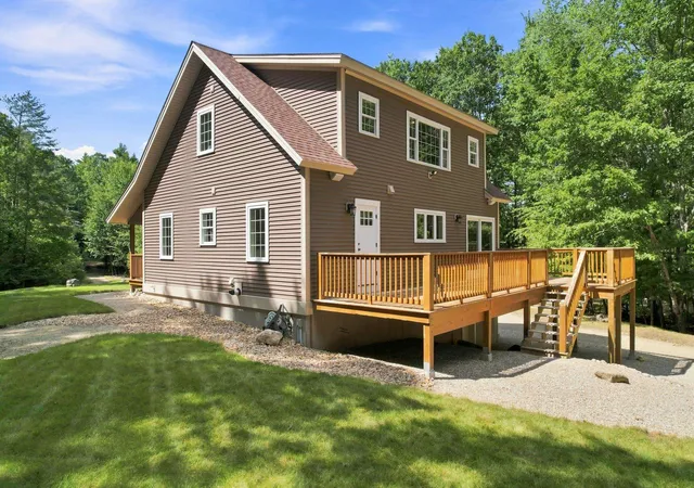 Photo 2 of Sale Pending at 91 Priest Rd, Nottingham, NH 03290 | MLS# 5109337 | Listing updated on 2026-10-01