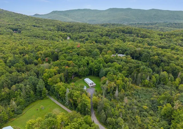 Photo 1 of Single family home for sale at 102 N Spruce Hvn Rd, Waterbury Center, VT 05677 | MLS# 5109340 | Listing updated on 2026-09-18
