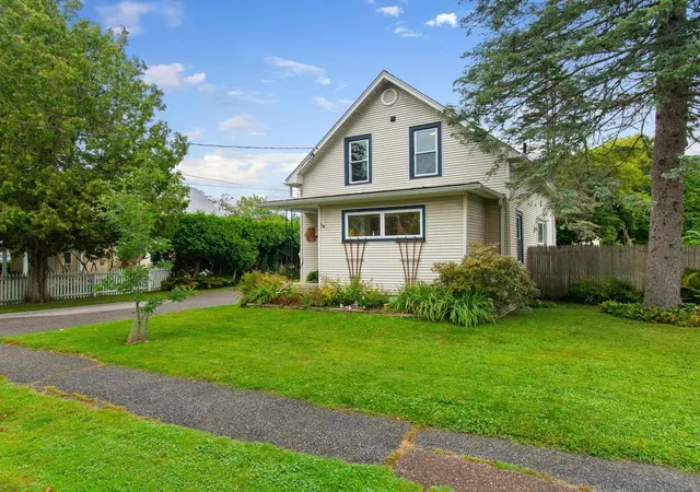 Photo 1 of Single family home for sale at 48 Pleasant St, Essex Junction, VT 05452 | MLS# 5109350 | Listing updated on 2026-09-15