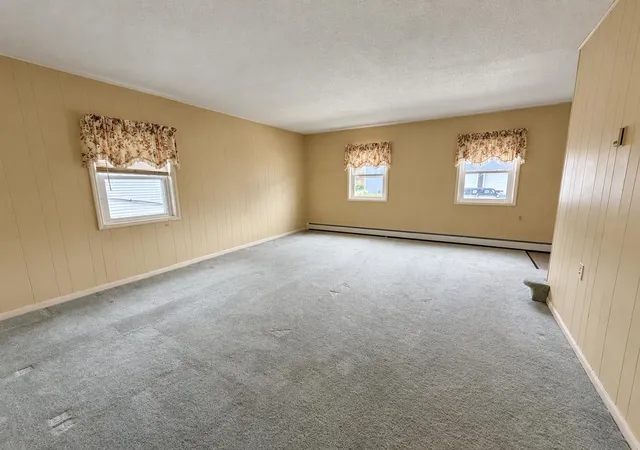 Photo 3 of Single family home for sale at 867 4th Avenue, Berlin, NH 03570 | MLS# 5109351 | Listing updated on 2026-09-11