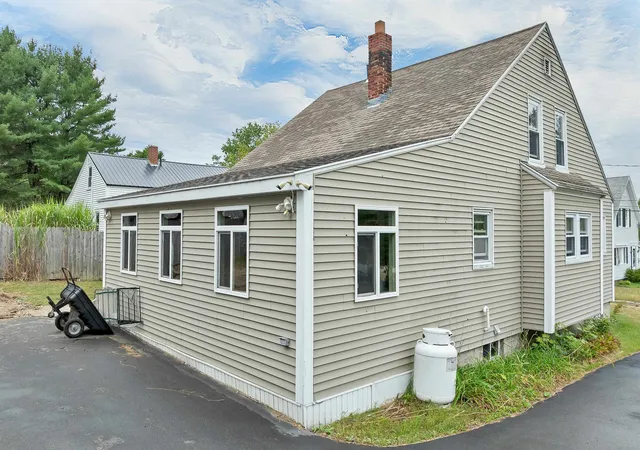 Photo 2 of Single family home for sale at 23 Montgomery Dr, Farmington, NH 03835 | MLS# 5109359 | Listing updated on 2026-09-11