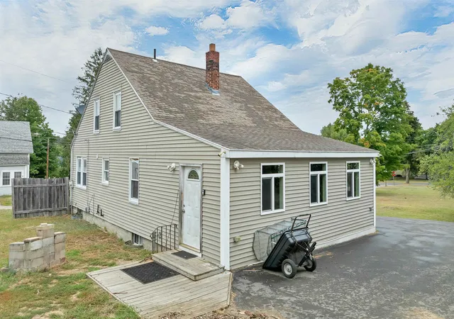 Photo 3 of Single family home for sale at 23 Montgomery Dr, Farmington, NH 03835 | MLS# 5109359 | Listing updated on 2026-09-11