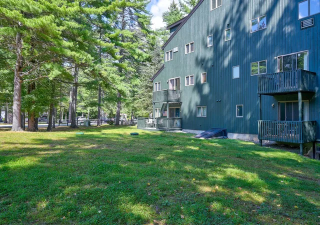 Photo 3 of Townhouse for sale at 8s River Run Dr #S/S2, Bartlett, NH 03812 | MLS# 5109362 | Listing updated on 2026-09-11