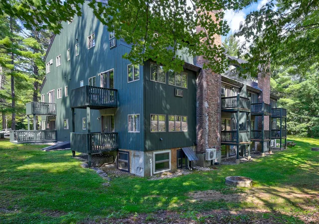 Photo 4 of Townhouse for sale at 8s River Run Dr #S/S2, Bartlett, NH 03812 | MLS# 5109362 | Listing updated on 2026-09-11
