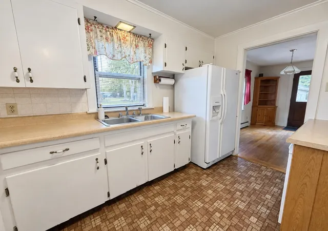 Photo 2 of Single family home for sale at 608 Main St, Gorham, NH 03581 | MLS# 5109366 | Listing updated on 2026-09-11