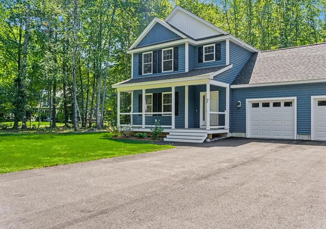 Townhouse for sale at 7 Talent Rd, Litchfield, NH 03052 | MLS# 5109368