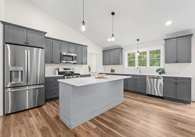 Photo 3 of Single family home for sale at 19 Deer Ridge Dr, Barrington, NH 03825 | MLS# 5109371 | Listing updated on 2026-10-06