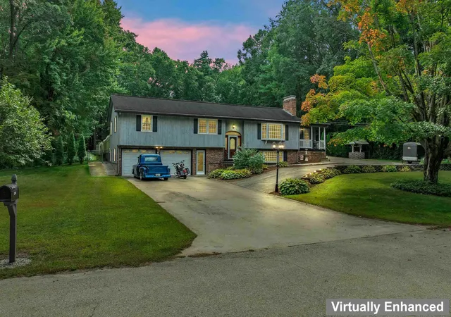 Single family home for sale at 24 Par Ln, Hudson, NH 03051 | MLS# 5109384