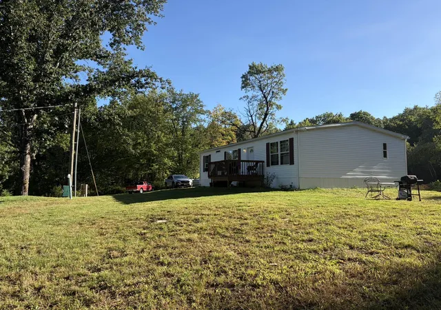 Photo 3 of Manufactured home for sale at 65 Old Chesterfield Rd, Hinsdale, NH 03451 | MLS# 5109387 | Listing updated on 2026-09-11