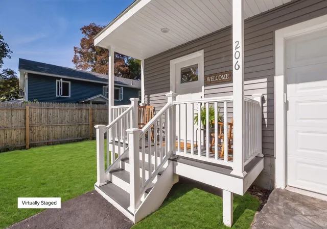 Photo 1 of Townhouse for sale at 206 Dale Rd, Burlington, VT 05408 | MLS# 5109389 | Listing updated on 2026-09-11