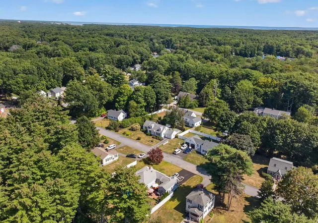 Photo 27 of Single family home for sale at 205 Coolidge Dr, Portsmouth, NH 03801 | MLS# 5109397 | Listing updated on 2026-09-11