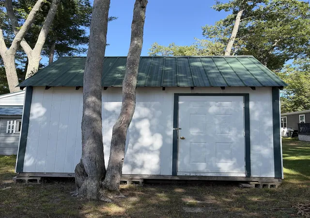 Photo 4 of Manufactured home for sale at 512 Canterbury Dr, Exeter, NH 03833 | MLS# 5109403 | Listing updated on 2026-09-11