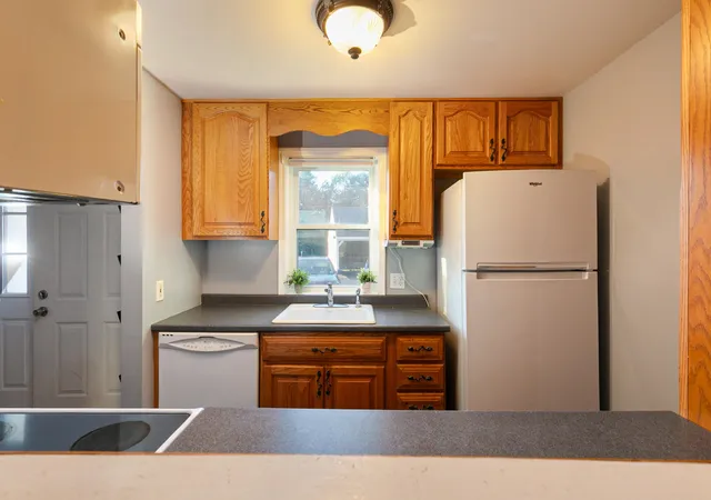 Photo 4 of Townhouse for sale at 18 Modena Dr, Concord, NH 03303 | MLS# 5109404 | Listing updated on 2026-09-12