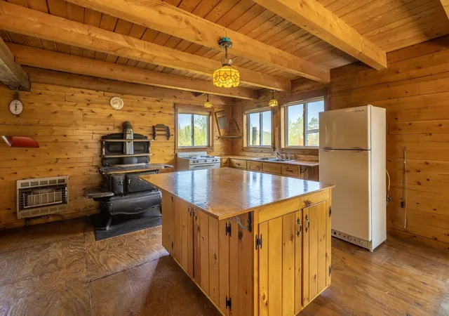 Photo 4 of Single family home for sale at 616 Clermont Rd, Washington, VT 05675 | MLS# 5109408 | Listing updated on 2026-09-14