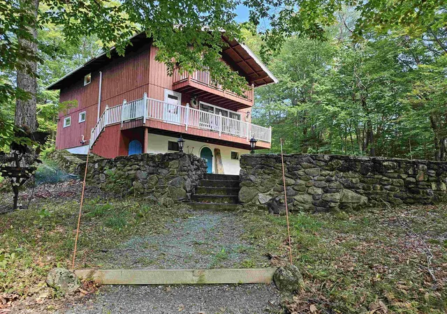 Single family home for sale at 919 Highland Dr, Montgomery Center, VT 05471 | MLS# 5109409