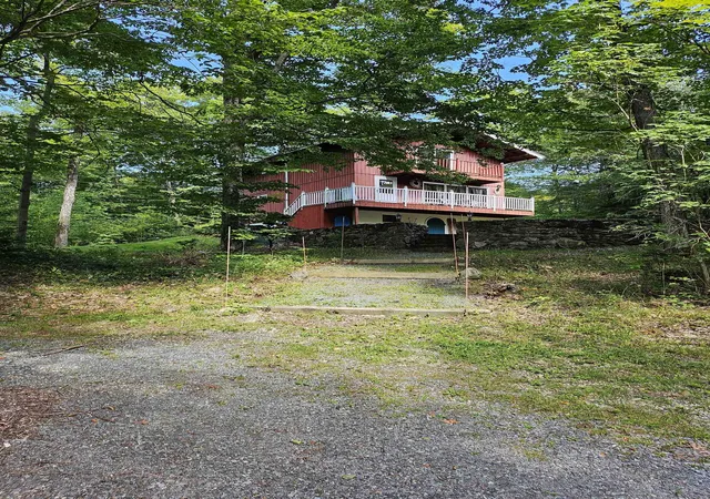 Photo 3 of Single family home for sale at 919 Highland Dr, Montgomery Center, VT 05471 | MLS# 5109409 | Listing updated on 2026-09-11