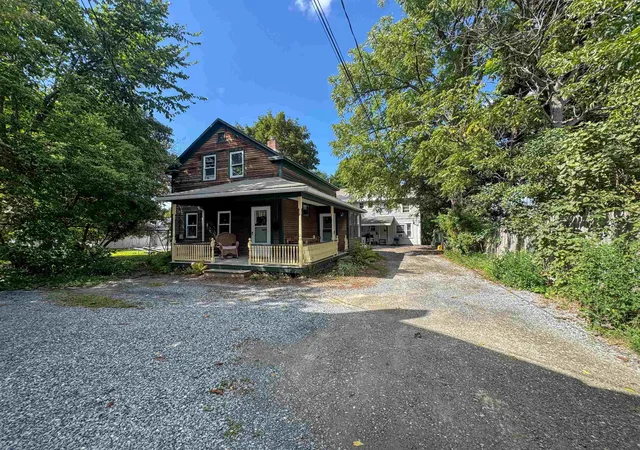 Photo 2 of Single family home for sale at 220 Gage St, Bennington, VT 05201 | MLS# 5109415 | Listing updated on 2026-09-11