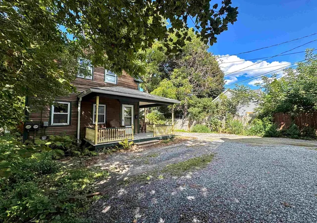 Photo 3 of Single family home for sale at 220 Gage St, Bennington, VT 05201 | MLS# 5109415 | Listing updated on 2026-09-11