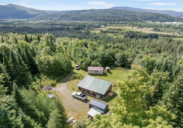 Photo 1 of Single family home for sale at 105 White Branch Rd, Pittsburg, NH 03592 | MLS# 5109422 | Listing updated on 2026-09-12