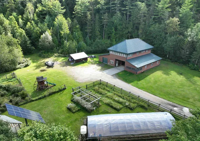 Photo 1 of Single family home for sale at 4941 Route 100, Westfield, VT 05874 | MLS# 5109423 | Listing updated on 2026-09-16