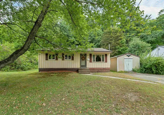 Photo 1 of Single family home for sale at 48 Valley St, Laconia, NH 03246 | MLS# 5109431 | Listing updated on 2026-09-12