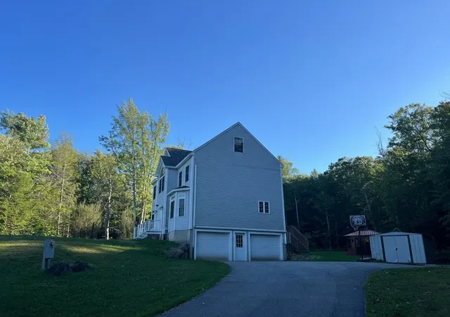 Photo 3 of Single family home for sale at 79 Coachman Dr, Barrington, NH 03825 | MLS# 5109433 | Listing updated on 2026-09-11