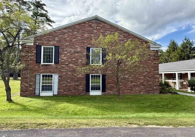 Photo 3 of Condo for sale at 100 Kennedy Dr #65, South Burlington, VT 05403 | MLS# 5109434 | Listing updated on 2026-09-11