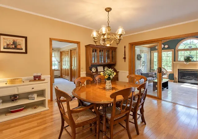 Photo 3 of Single family home for sale at 10 Mason Dr, Essex Junction, VT 05452 | MLS# 5109449 | Listing updated on 2026-09-12