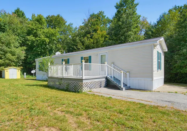Photo 2 of Manufactured home for sale at 59 Park Dr, Rindge, NH 03461 | MLS# 5109462 | Listing updated on 2026-09-13