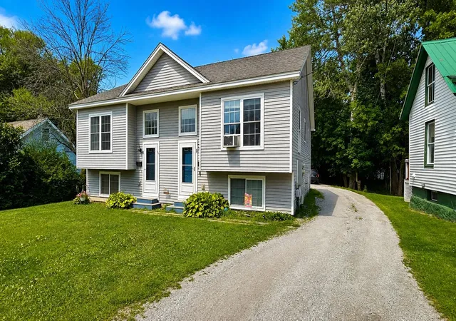 Photo 3 of Multi family home for sale at 9 New St, St. Albans City, VT 05478 | MLS# 5109468 | Listing updated on 2026-09-11
