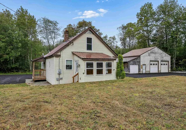 Photo 1 of Single family home for sale at 657 W Swanzey Rd, Swanzey, NH 03446 | MLS# 5109471 | Listing updated on 2026-09-11