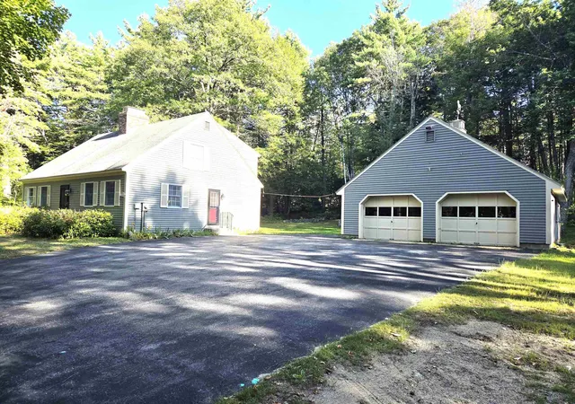 Photo 1 of Single family home for sale at 1586 Brownfield Rd, Center Conway, NH 03813 | MLS# 5109485 | Listing updated on 2026-09-21