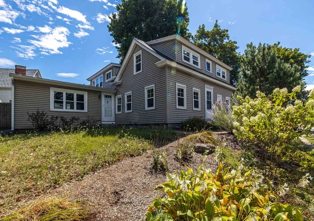 Photo 2 of Sale Pending at 87 Washington St, Concord, NH 03301 | MLS# 5109524 | Listing updated on 2026-10-08