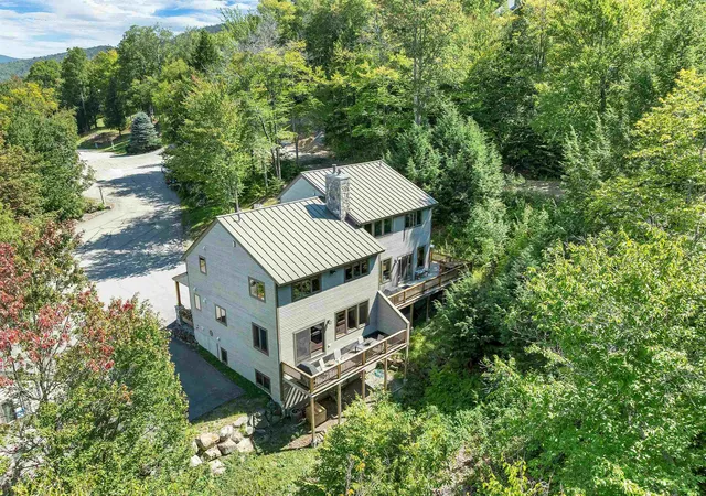 Photo 3 of Townhouse for sale at 31 Ammonoosuc Dr, Bartlett, NH 03812 | MLS# 5109530 | Listing updated on 2026-09-13