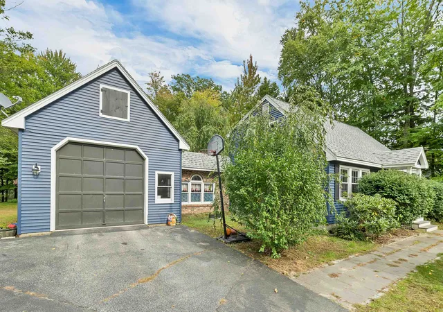 Photo 2 of Single family home for sale at 74 Robbins Rd, Wilton, NH 03086 | MLS# 5109559 | Listing updated on 2026-10-28