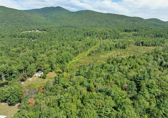 Photo 2 of Single family home for sale at 27 New Rd, Tuftonboro, NH 03816 | MLS# 5109560 | Listing updated on 2026-10-23