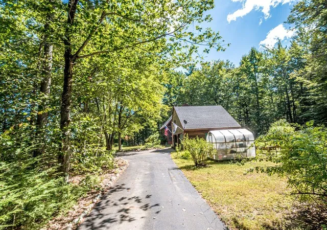 Photo 2 of Single family home for sale at 920 Lovell Lake Rd, Sanbornville, NH 03872 | MLS# 5109578 | Listing updated on 2026-09-23