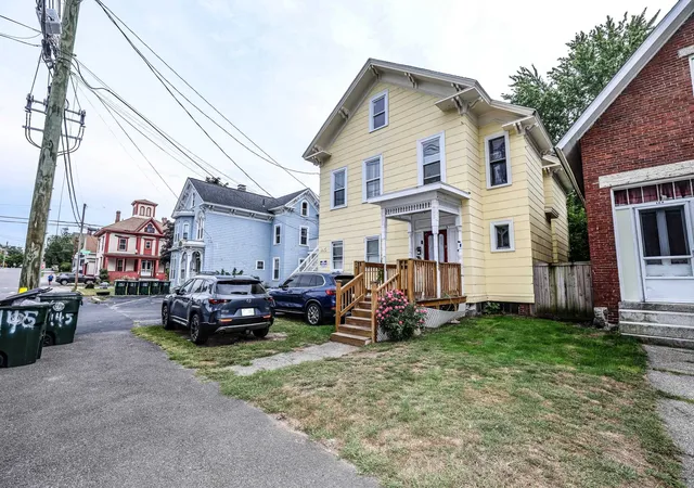 Multi family home for sale at 145-147 Pearl St, Manchester, NH 03104 | MLS# 5109582