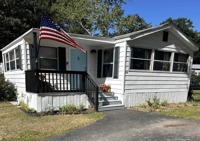 Photo 1 of Manufactured home for sale at 23 S Fuchsia Dr, Rochester, NH 03867 | MLS# 5109584 | Listing updated on 2026-10-03