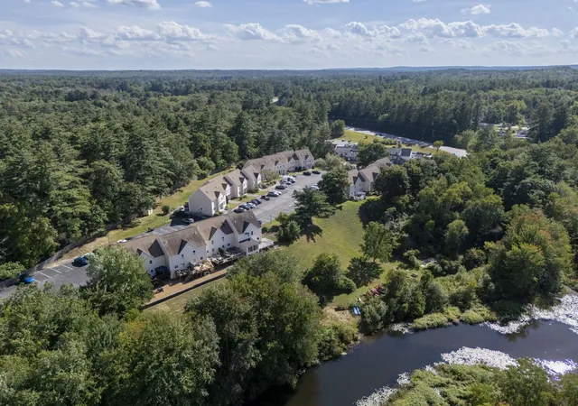 Photo 2 of Townhouse for sale at 62 Freetown Rd #32, Raymond, NH 03077 | MLS# 5109644 | Listing updated on 2026-10-13