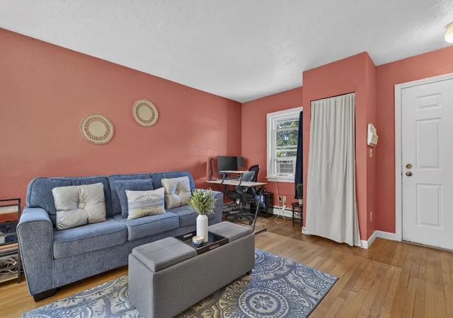 Photo 3 of Townhouse for sale at 62 Freetown Rd #32, Raymond, NH 03077 | MLS# 5109644 | Listing updated on 2026-10-13