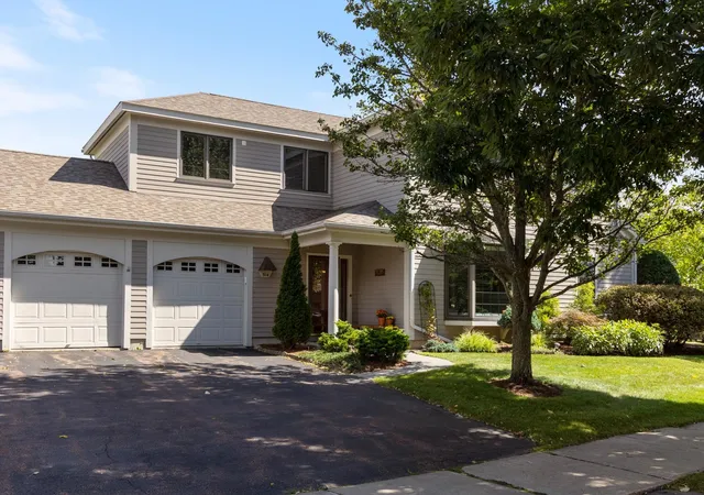 Photo 1 of Sale Pending at 514 Golf Crse Rd, South Burlington, VT 05403 | MLS# 5109647 | Listing updated on 2026-09-19