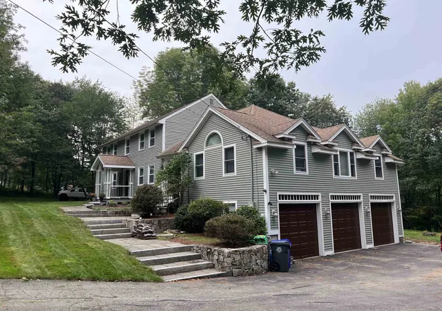 Single family home for sale at 25 Hickory Rd, Hampstead, NH 03841 | MLS# 5109664