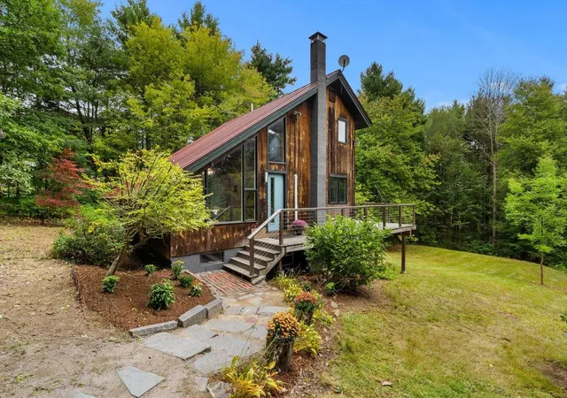 Single family home for sale at 799 Craney Hl Rd, Henniker, NH 03242 | MLS# 5109667